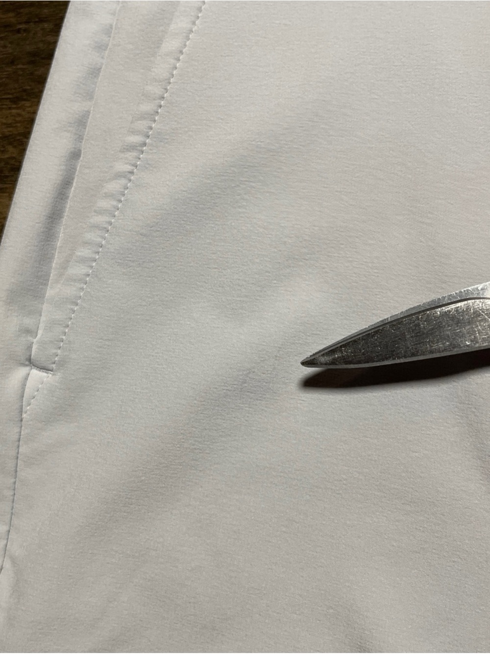 Mizzen+Main Helmsman Slim Shorts Men's 34x7 Light Grey Golf Stretch EUC - Picture 12 of 12